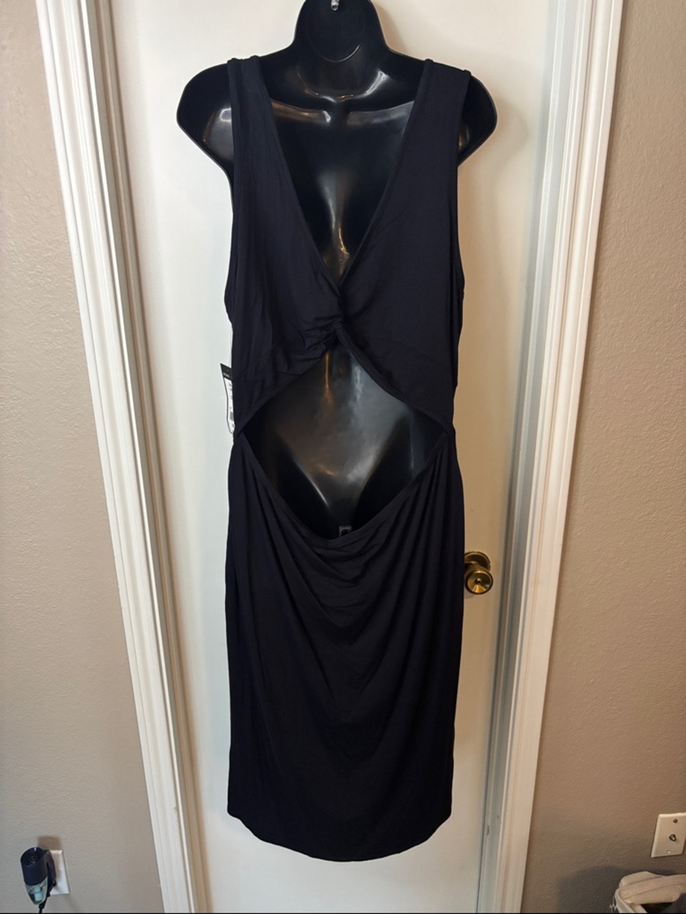 BCBG Black V-Neck Maxi Dress - Picture 3 of 4